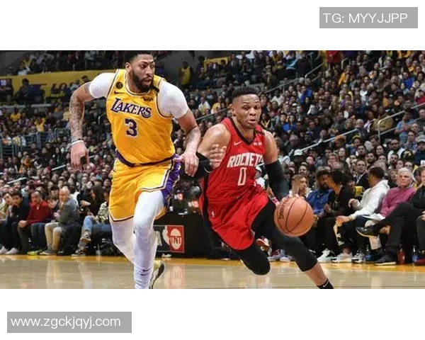 广州篮球队区域防守分析：优劣势及改进方向探讨