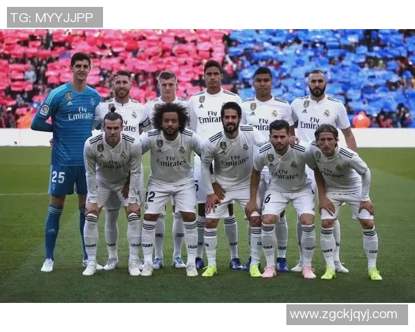 欧洲冠军联赛历史回顾与未来展望：顶级俱乐部的荣耀与挑战